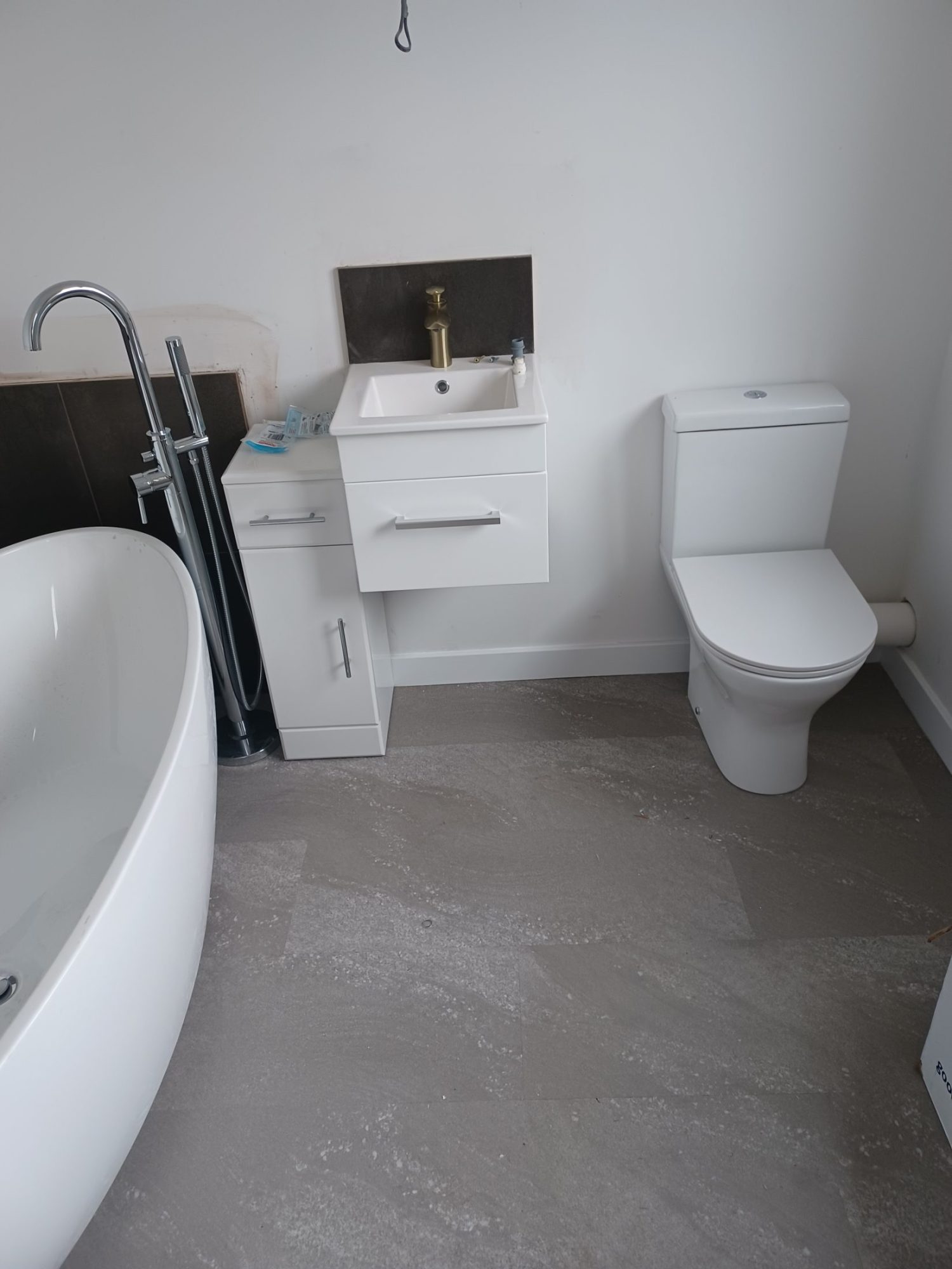 Coastal Property Improvements - Bathroom Fitting in Weymouth-1